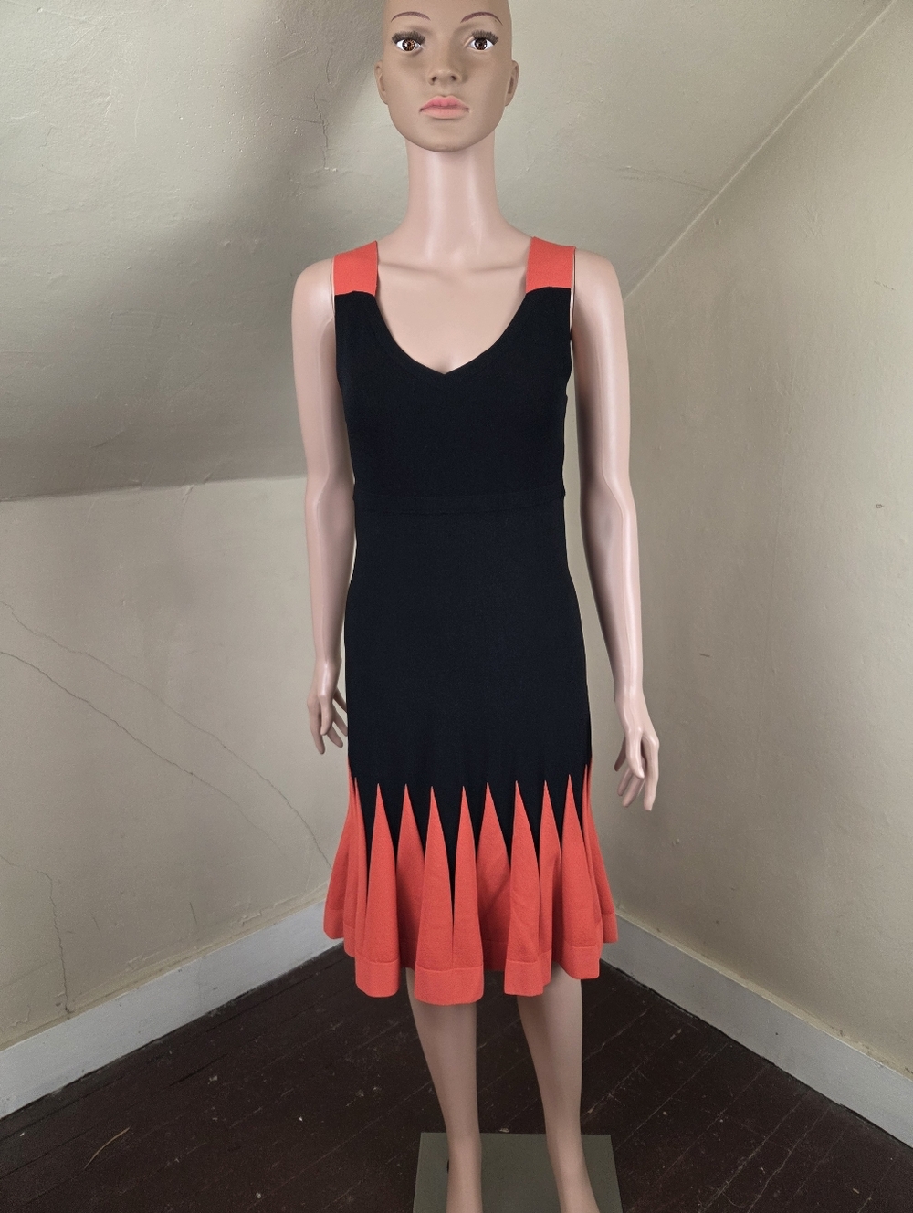 D. Exterior Italy Black & Orange Knit Dress Size S Stretch Fit & Flare Elegant